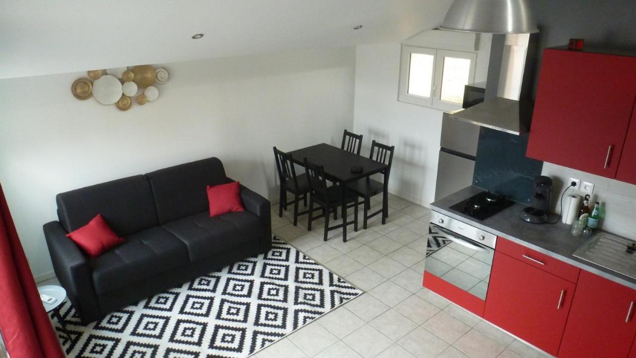 Logements Le232 fr Chasseneuil-du-Poitou Extérieur photo