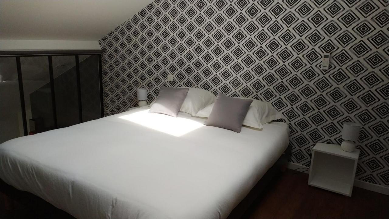 Logements Le232 fr Chasseneuil-du-Poitou Extérieur photo